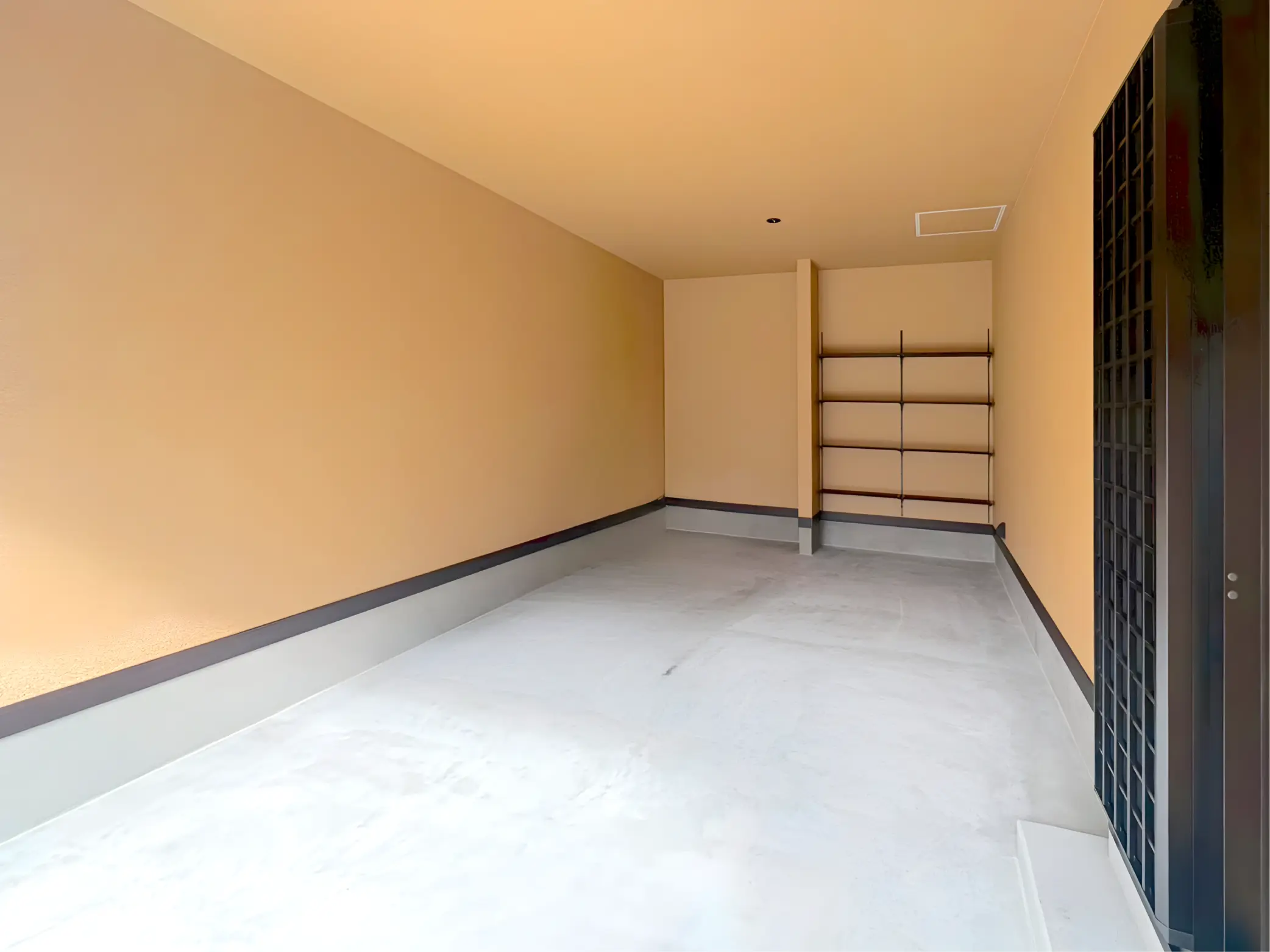 天気を気にせず出入りできるビルトインガレージ