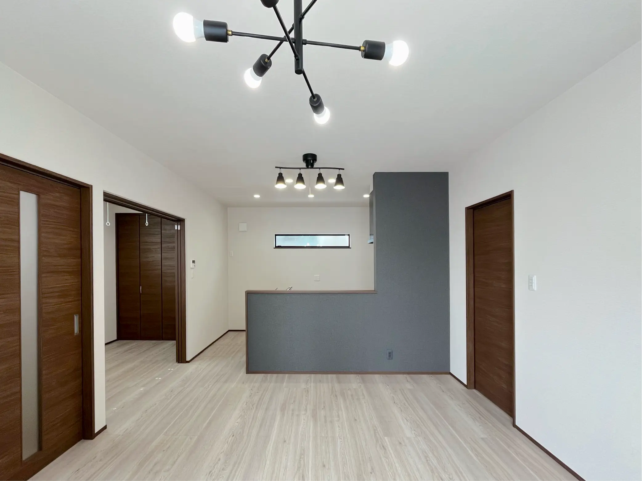 雪おろしの負担を軽くする、2LDKの平屋