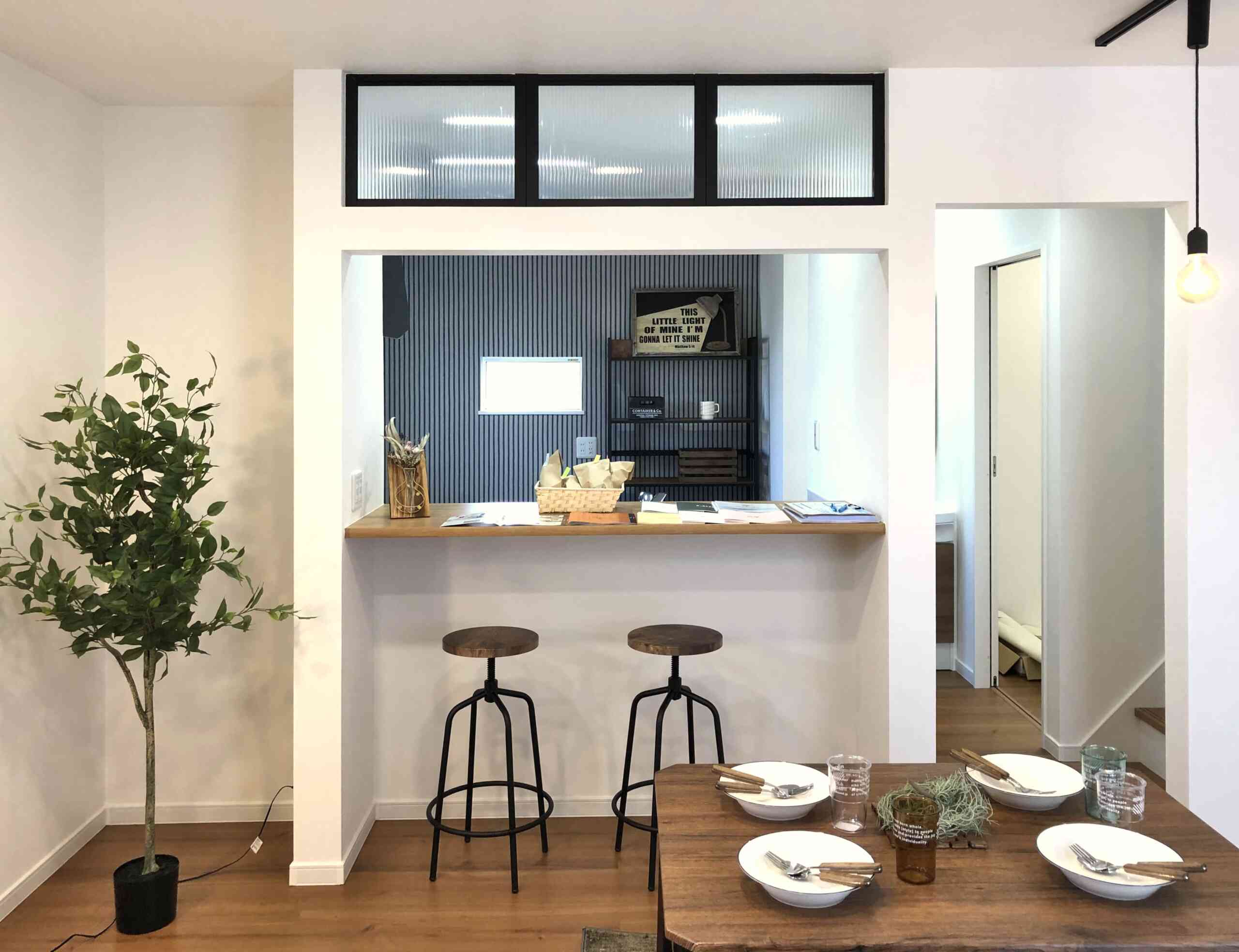 カフェ風キッチンがおしゃれなldk 使い勝手のいいフリースペースもあります 秋田市の新築建売住宅 マスターピース 平屋 建て替え 分譲住宅